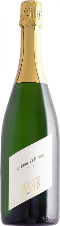 Игристое вино Gruner Veltliner Brut белое сухое