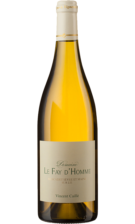 Вино
 белое «Domaine le Fay d’Homme, Muscadet Sevre-et-Maine Sur Lie AOC»
 Vinsent Caillé 2018