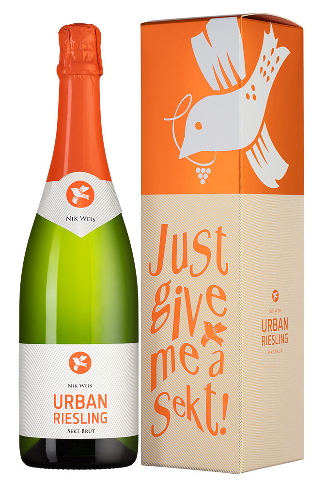 Вино рислинг игристое белое сухое. Игристое вино Urban Riesling Sekt, Nik Weis St. Urbans-Hof. Урбан Рислинг вино. Riesling Urban Sekt Brut Nik Weis. Urban Riesling Mosel Nik Weis St. Urbans-Hof 0.75л вино.