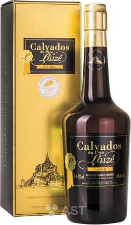 Кальвадос Calvados du Pere Laize VSOP, в подарочной упаковке, 700 мл